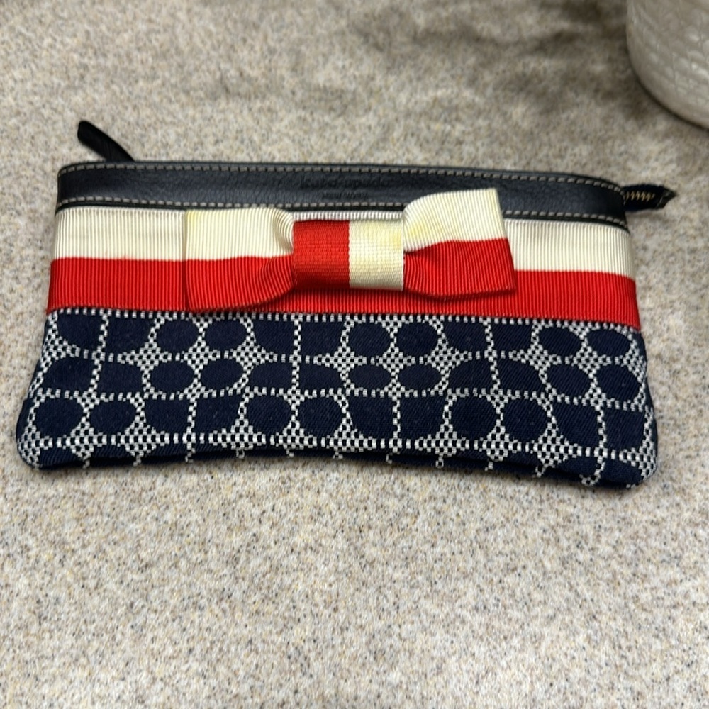 Kate Spade Chrissy Wristlet Red/White and blue w/ bow (no strap)